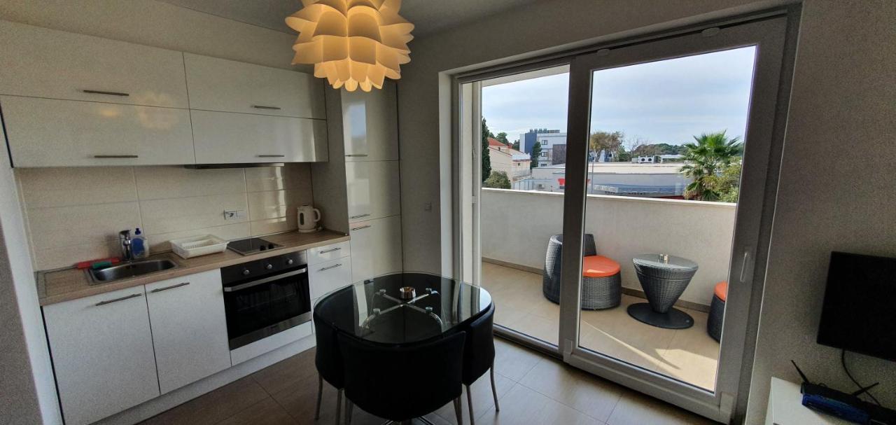 Apartments Lofiel Новаля Екстериор снимка