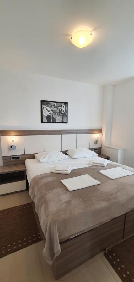Apartments Lofiel Новаля Екстериор снимка