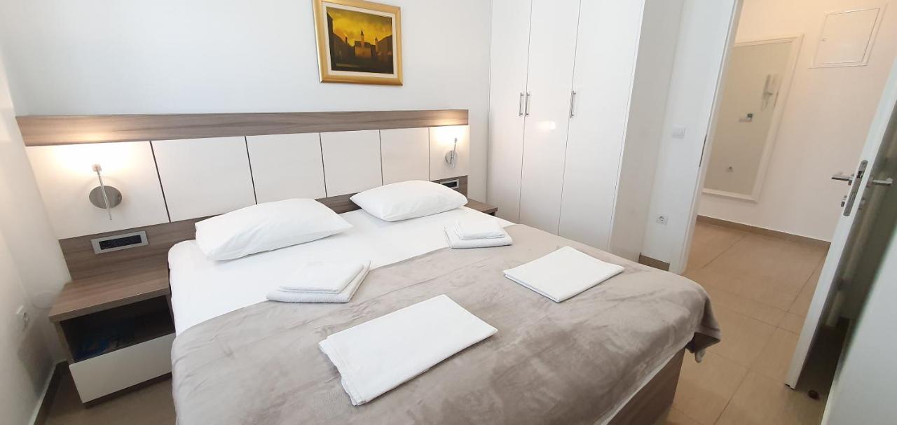 Apartments Lofiel Новаля Екстериор снимка