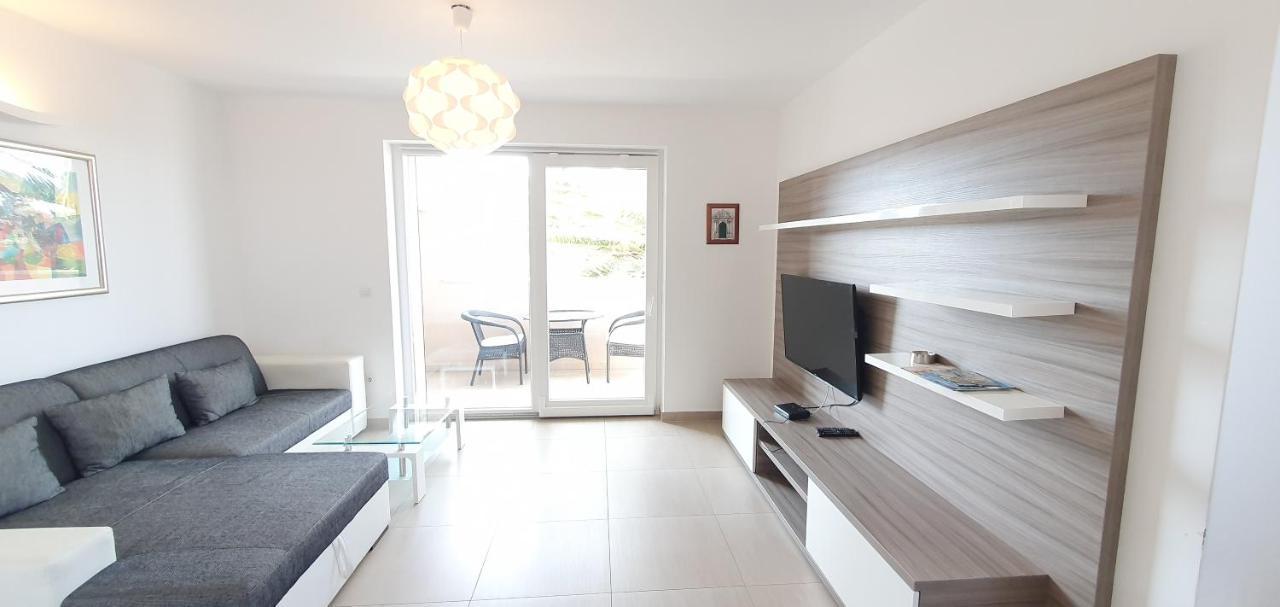 Apartments Lofiel Новаля Екстериор снимка