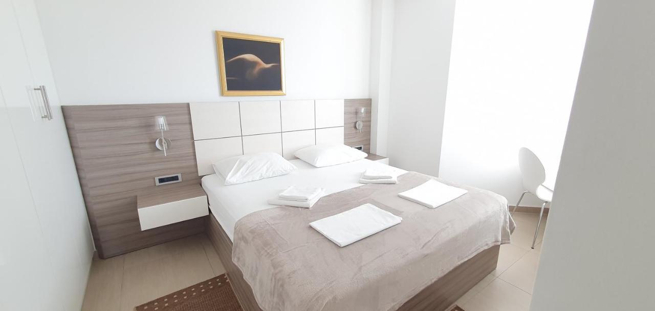 Apartments Lofiel Новаля Екстериор снимка