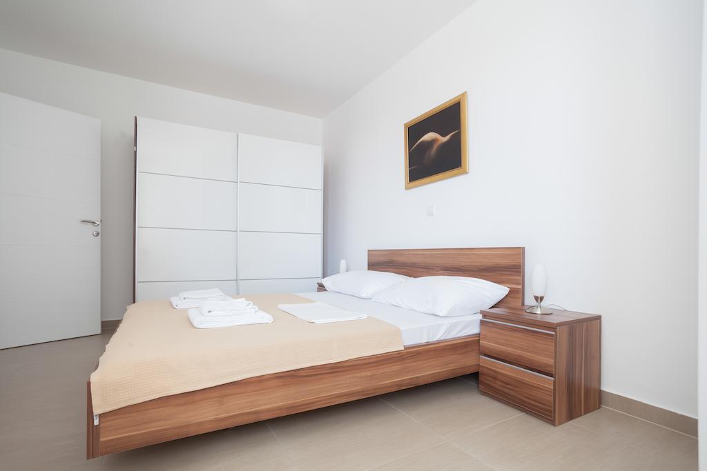 Apartments Lofiel Новаля Екстериор снимка